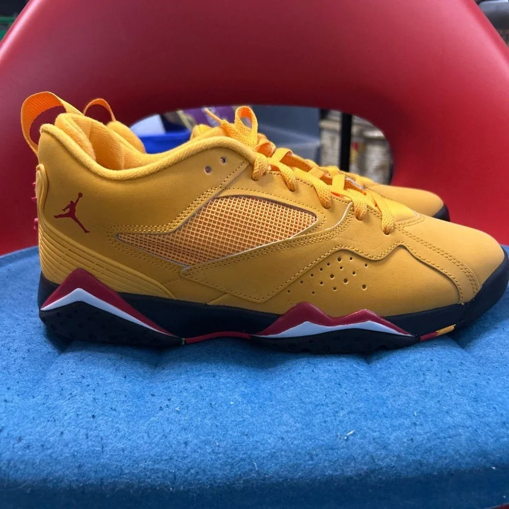 Nike Air Jordan MVP 92 Taxi Yellow University Red Sneaker IO7437-705 Men's 11 - Picture 4 of 8